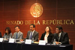 Asiste rector a la presentación del libro Aquiles Serdán, ¿Sacrificio o asesinato? en el senado de l