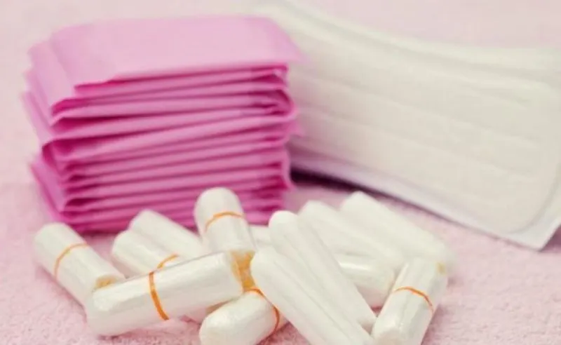 Escocia, primer país que ofrece toallas sanitarias gratis