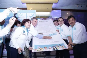 Firma Gali las 10 Acciones por las Mujeres y Niñas de Puebla