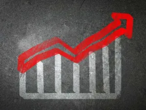 Prevén que sí suban tasas en México; medida para apoyar al peso