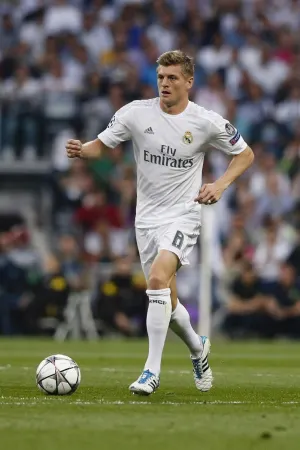 Kroos se rompe el quinto metatarsiano, dos meses de baja