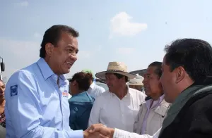 Transportistas y organizaciones se suman a proyecto de Mario Rincón