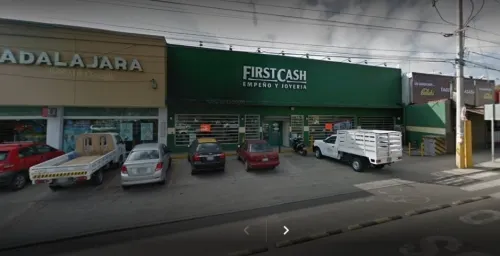 Persecución y un herido deja asalto a First Cash de Plaza San Diego