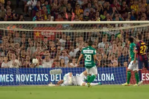 Barcelona golea al León de Rafa Márquez 6-0