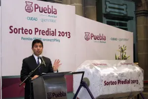 No hay decisión que obligue al ayuntamiento a dar nuevas plazas: Rivera