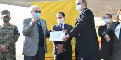 Anuncia SRE envío de 50 mil nuevas vacunas de Pfizer a México