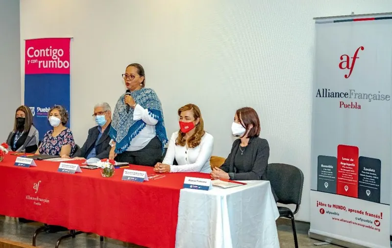 SMDIF Puebla y Alianza Francesa