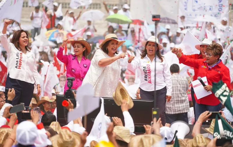 xochitl-galvez-los-reyes-acaquilpan