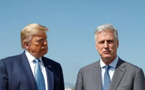 Asesor de Trump admite victoria de Biden y promete “transición profesional”