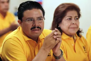 Cotoñeto niega que izquierda esté desdibujada en Puebla