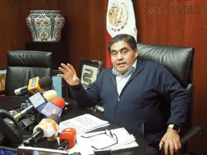 Barbosa llama a perredistas a votar por AMLO en 2018