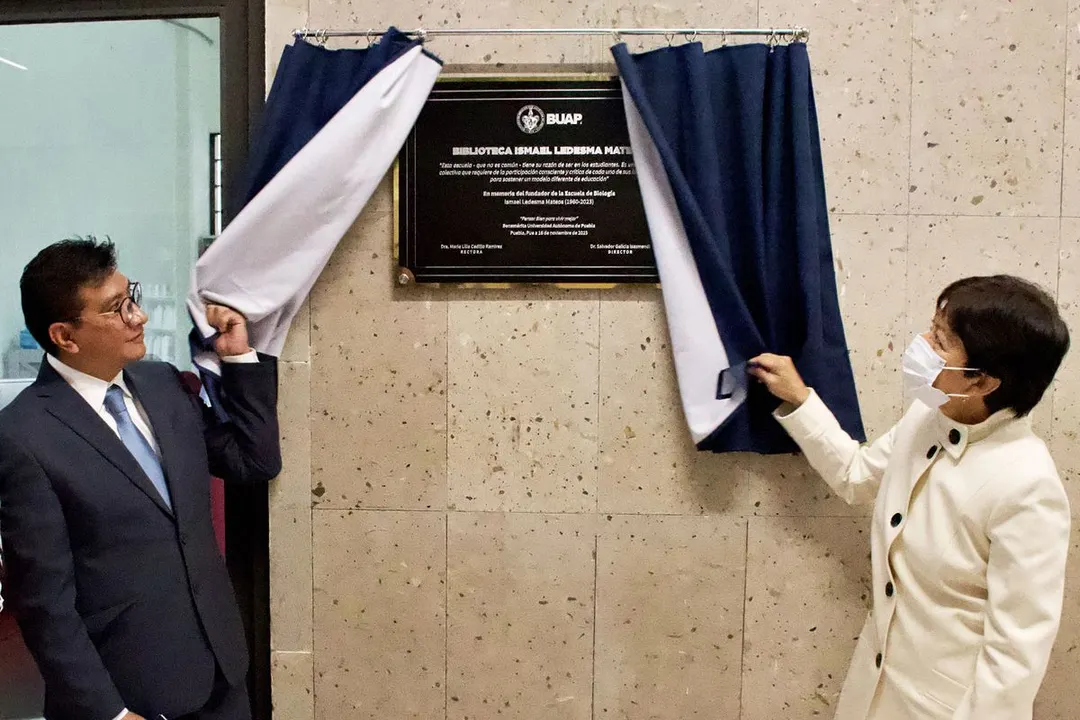 Buap Ismael Ledesma Mateos Placa