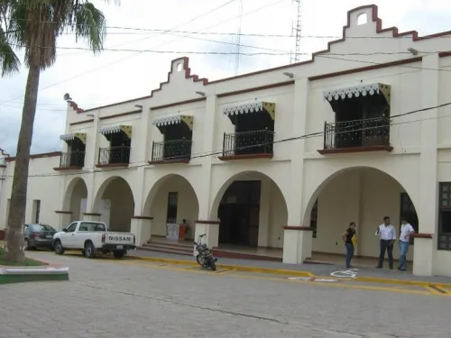 Denuncian a comandante de Chiautla por liberar a delincuentes a cambio de dinero