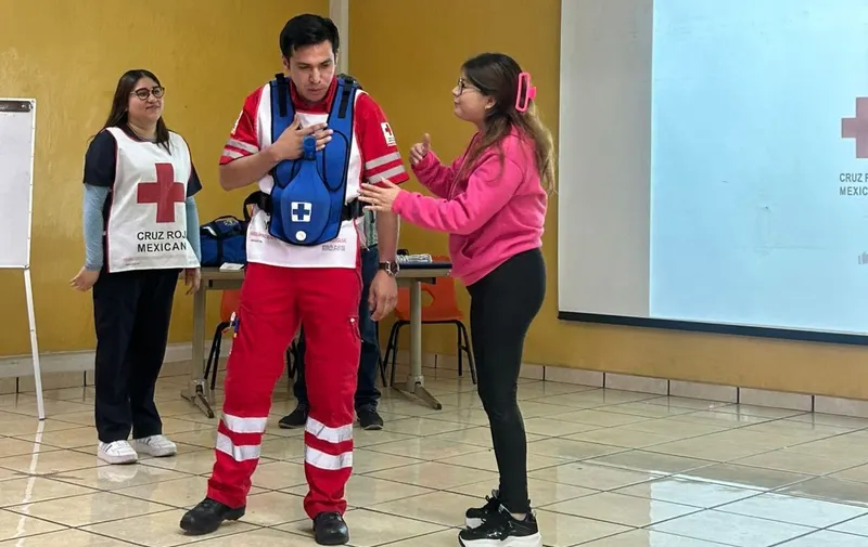 Conalep Puebla otorga confianza con capacitación en primeros auxilios