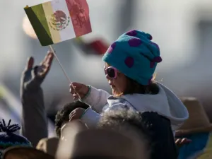 Escuchan al Papa 300 mil personas en Ecatepec