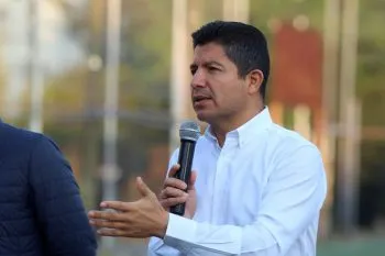 Ayuntamiento rehabilitará mercados para reubicación de ambulantes: ER