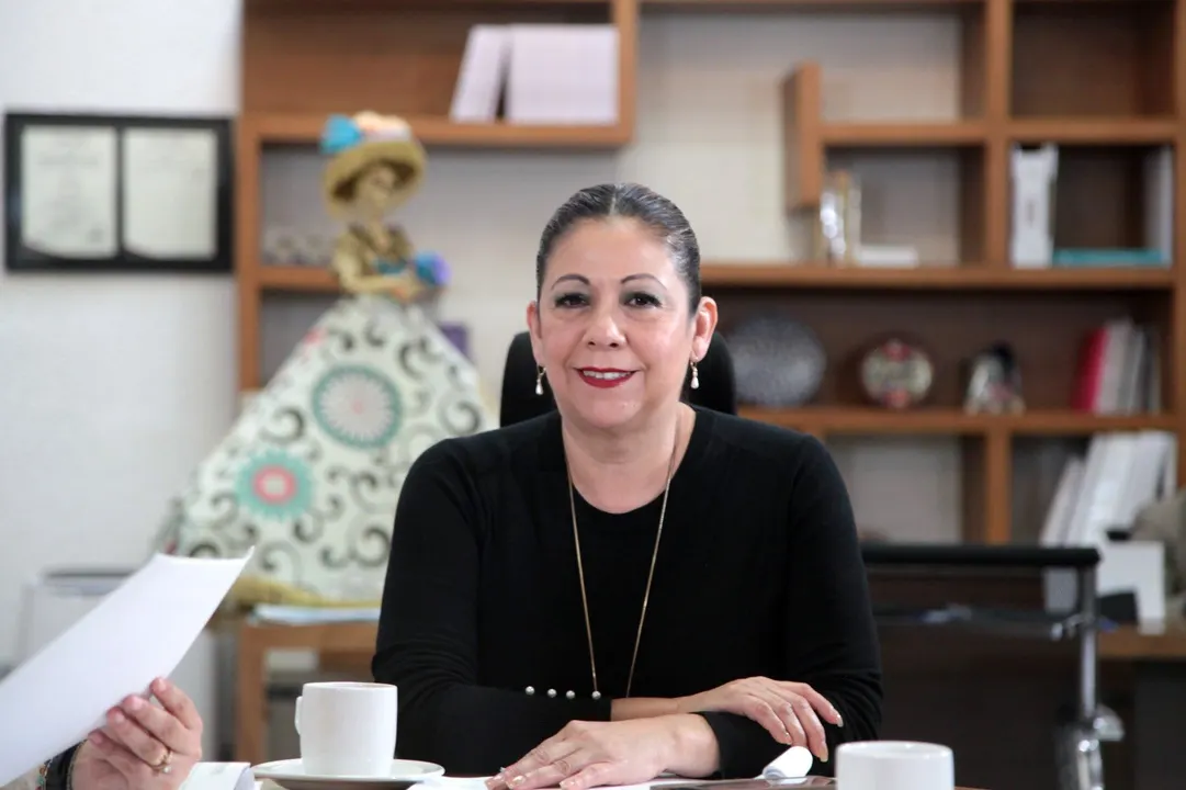 Laura Artemisa, presidenta de la Junta de Gobierno