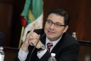 Presidente del TEEP critica actuar del TEPJF
