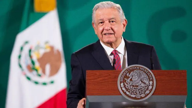 AMLO recomienda reuniones navideñas con precauciones