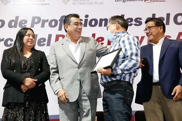 Sergio Salomón Cpesoedes, figura femenina para la 4T poblana