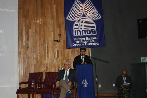 Se gradúan 35 doctores y 62 maestros del INAOE