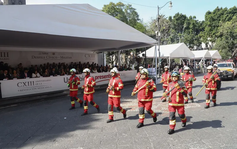 desfile-revolucion-mexicana-puebla