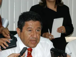 Eduardo Macip Zúñiga pierde amparo y será sancionado