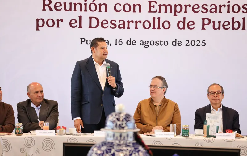 Puebla, tierra fértil para el desarrollo de habilidades: expresa IP a Ebrard
