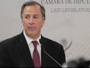 Meade atribuye incrementos al combustible a la inestabilidad petrolera