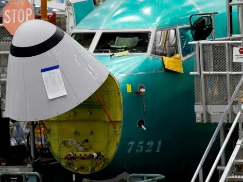 Detecta Boeing defectos en más de 300 aviones del modelo 737