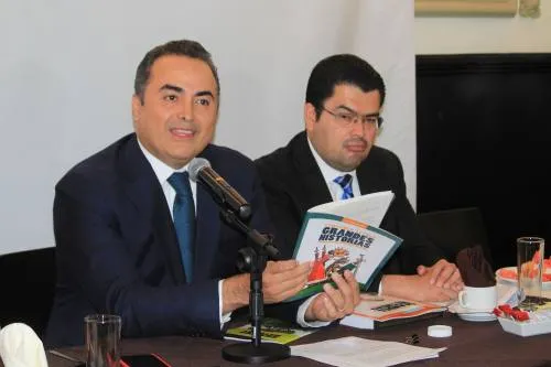 Villanueva Lomelí no responderá a provocaciones y aseguró que “trabajo mata grilla”