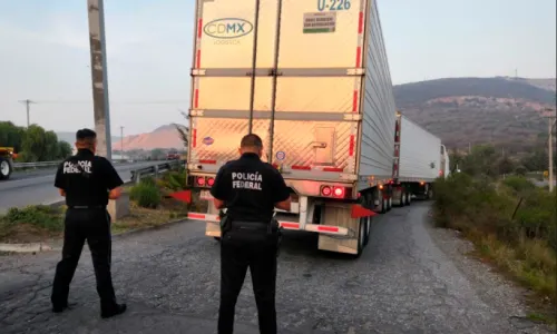 Asesinan a trailero en intento de robo