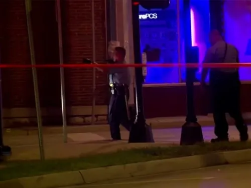 Buscan a un sospechoso de disparar en bar de Kansas