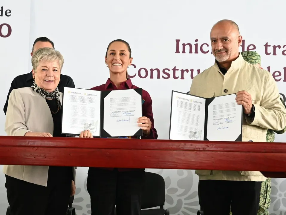 Claudia Sheinbaum Tren Mexico Queretaro