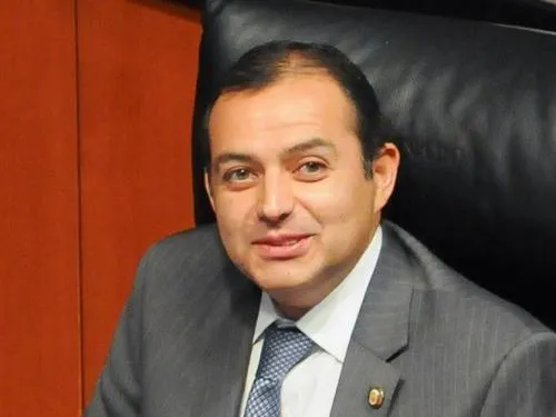 Cordero, jefe del Senado; pierde Anaya; PRI, PVEM, PRD y PT lo respaldan