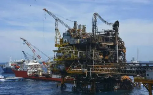 Gobierno federal inyectará 5 mil 200 mdd a Pemex