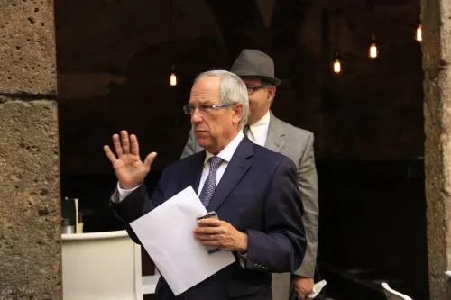 Cárdenas presenta nueva impugnación al IEE por no haber dictaminado su solicitud de candidatura