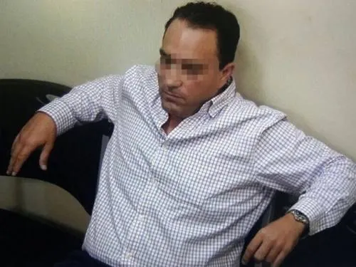 A Borge no lo dejan dormir, está en celda de 2 por 3: abogado