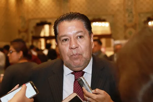 Aréchiga Santamaría pide no adelantar vísperas sobre aumento al pasaje