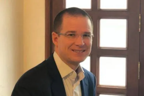 TEPJF resuelve que caricatura y frase no calumniaron a Ricardo Anaya