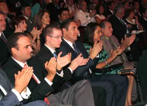 RMV acompaña a gobernador de BCS en cuarto informe de labores