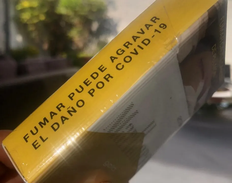 Cajetillas de cigarros ya advierten del aumento de riesgos por Covid por fumar