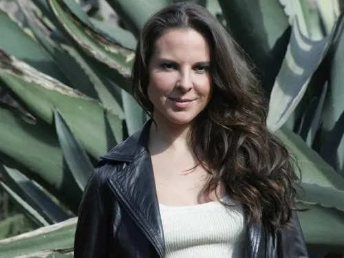 Ahora difunden fotos privadas de Kate del Castillo