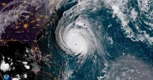 Florence se mantiene como categoría 3 en su avance hacia la costa de EU
