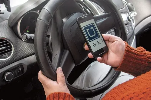 SAT cobrará impuestos a plataformas de transporte y comida a domicilio