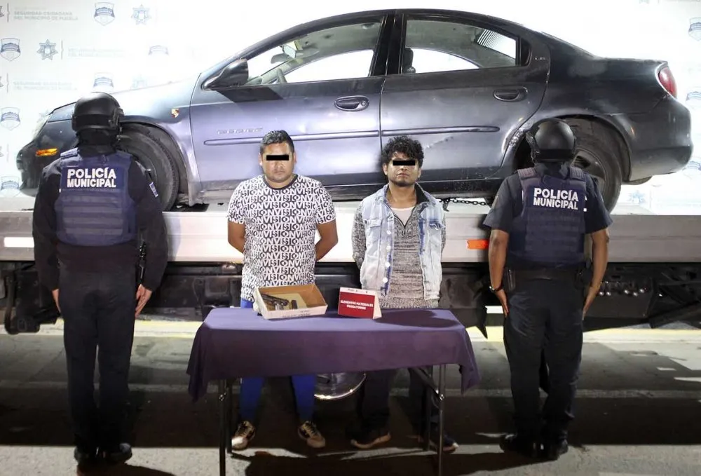 Detuvo SSC de Puebla a dos hombres dedicados al robo de vehículo