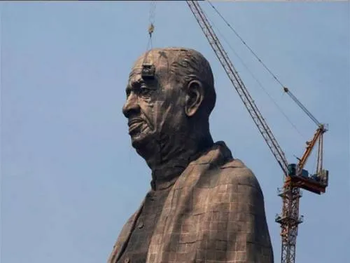 Reino Unido molesto por la estatua más grande del mundo