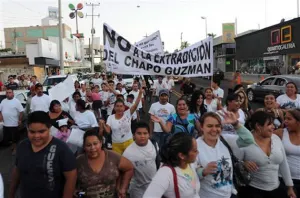 Al menos 40 detenidos luego de ?marcha? a favor de ?El Chapo? en Sinaloa