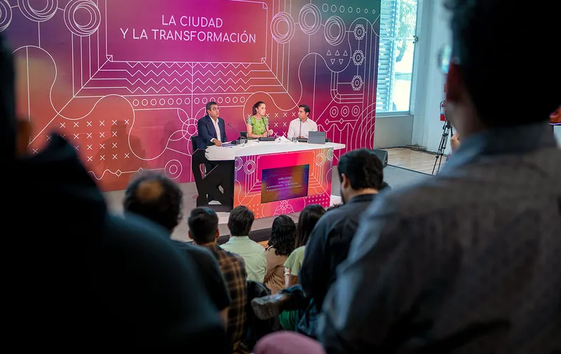 claudia-sheinbaum-foro-la-ciudad-y-la-transformacion