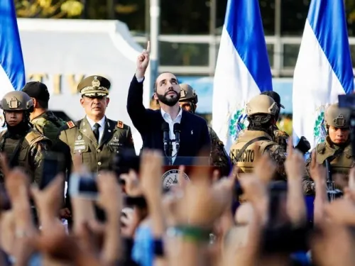 Presidente de El Salvador amenaza al Congreso y desata crisis política
